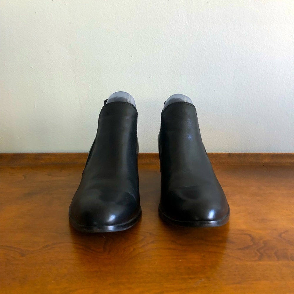 Via Spiga Black Leather Booties size 7.5